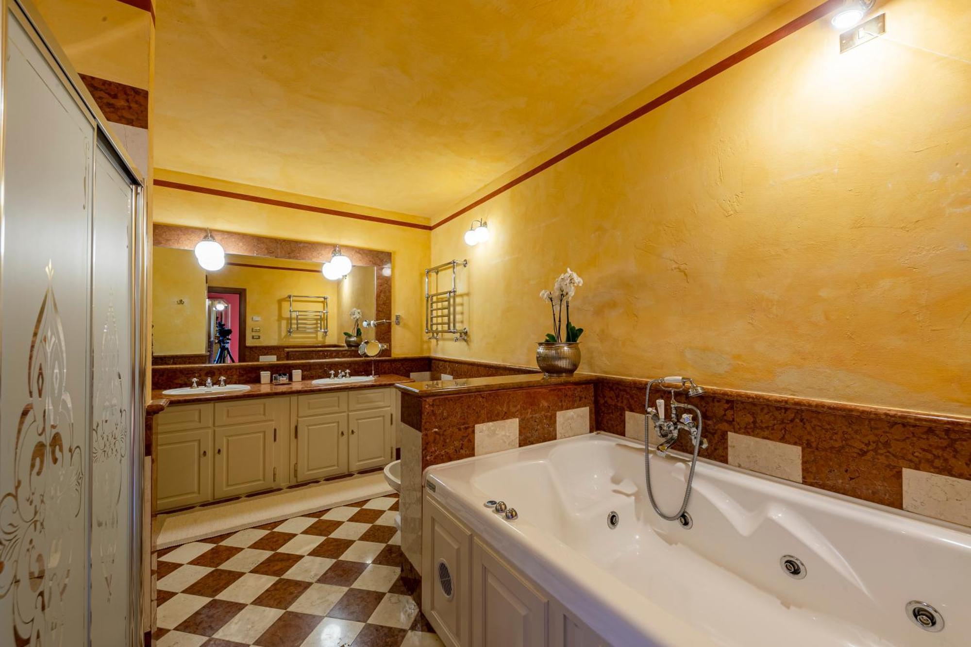 Gasthuis San Verolo Boutique Costermano